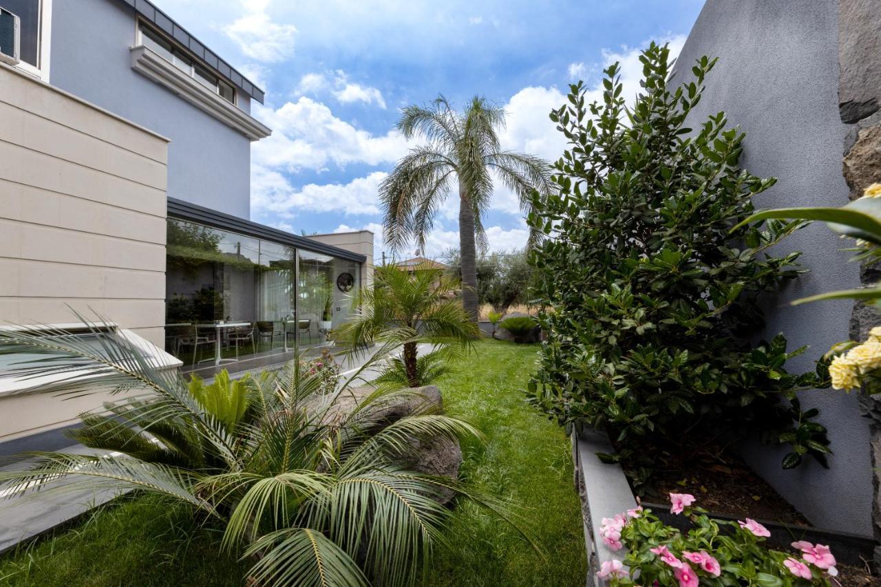 Zaffiro Lavico Rooms Etna Nature Sea Acireale Exteriör bild