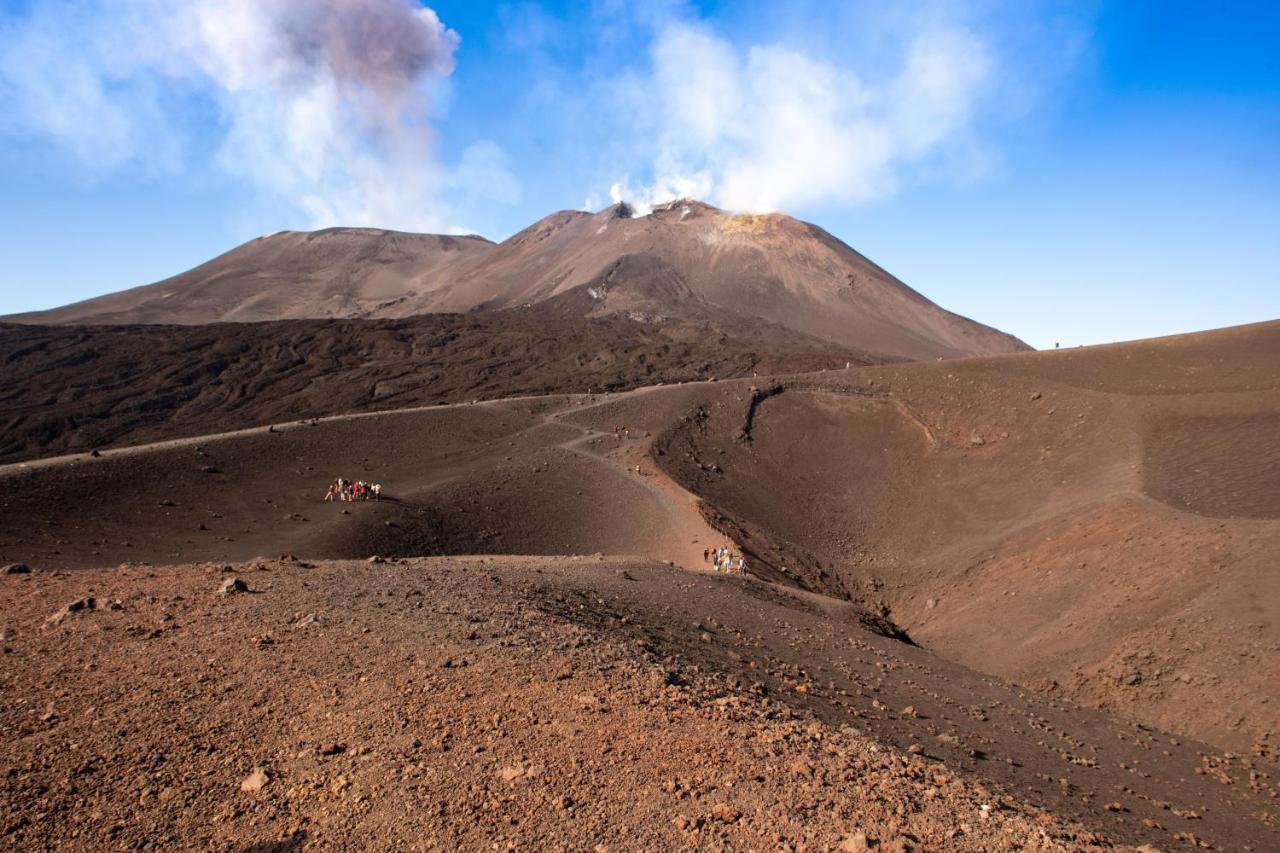 Zaffiro Lavico Rooms Etna Nature Sea Acireale Exteriör bild