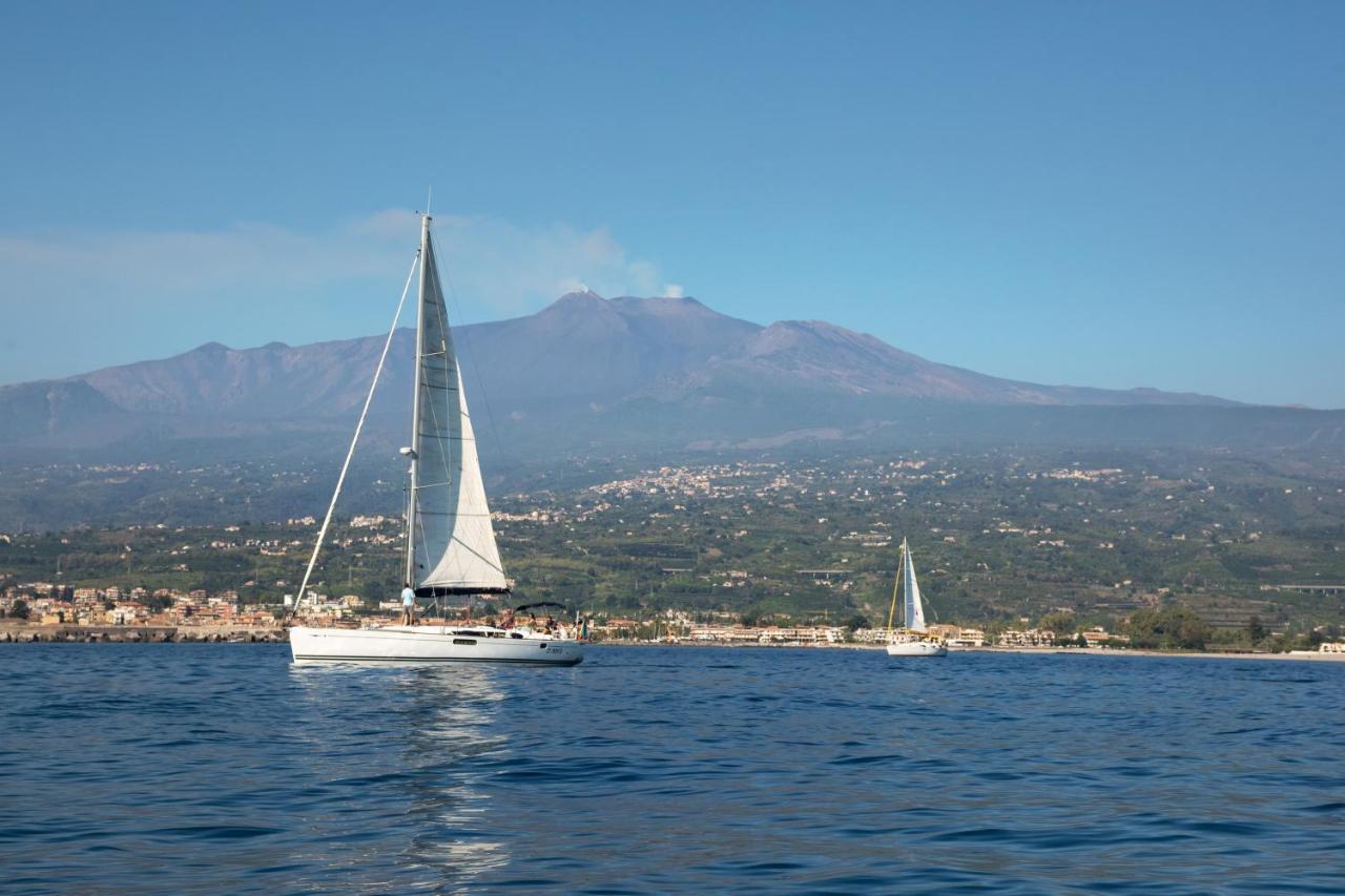 Zaffiro Lavico Rooms Etna Nature Sea Acireale Exteriör bild