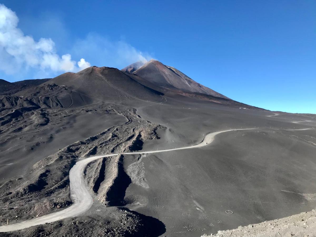 Zaffiro Lavico Rooms Etna Nature Sea Acireale Exteriör bild